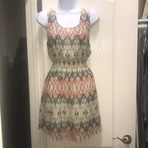 Beautiful mini dress.